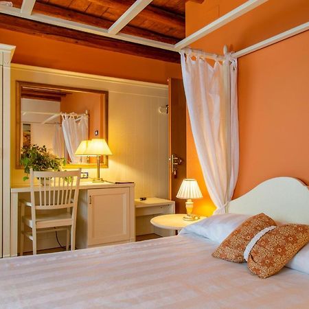 Hotel Calvi-Ristorante Mainor วิตโตรีโอ เวเนโต ภายนอก รูปภาพ