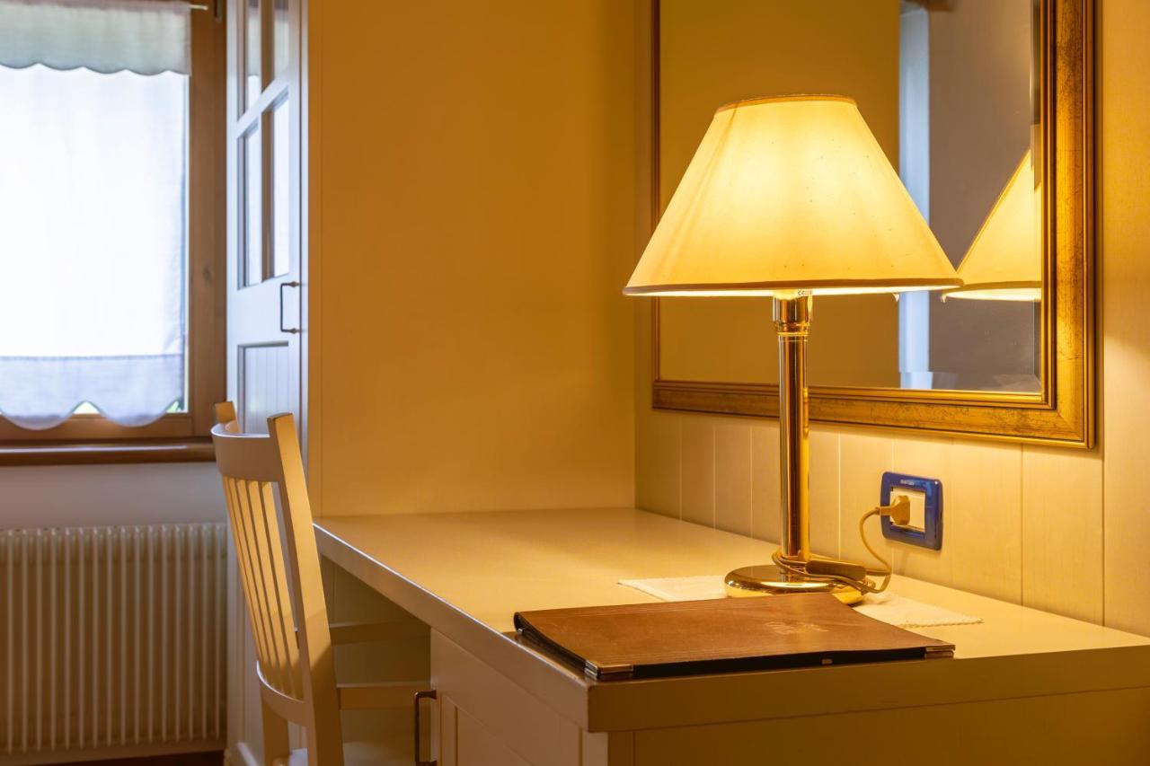 Hotel Calvi-Ristorante Mainor วิตโตรีโอ เวเนโต ภายนอก รูปภาพ