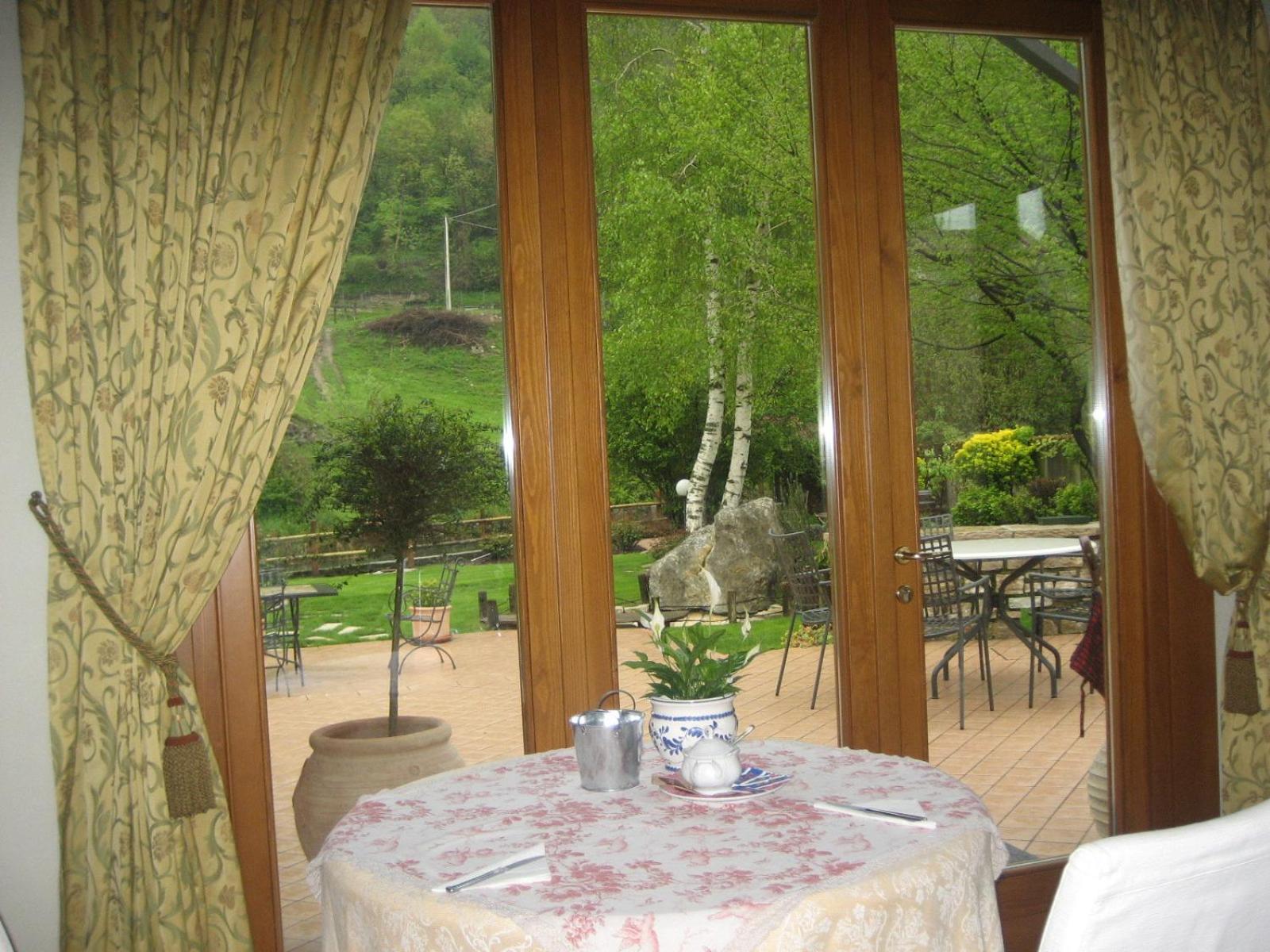 Hotel Calvi-Ristorante Mainor วิตโตรีโอ เวเนโต ภายนอก รูปภาพ