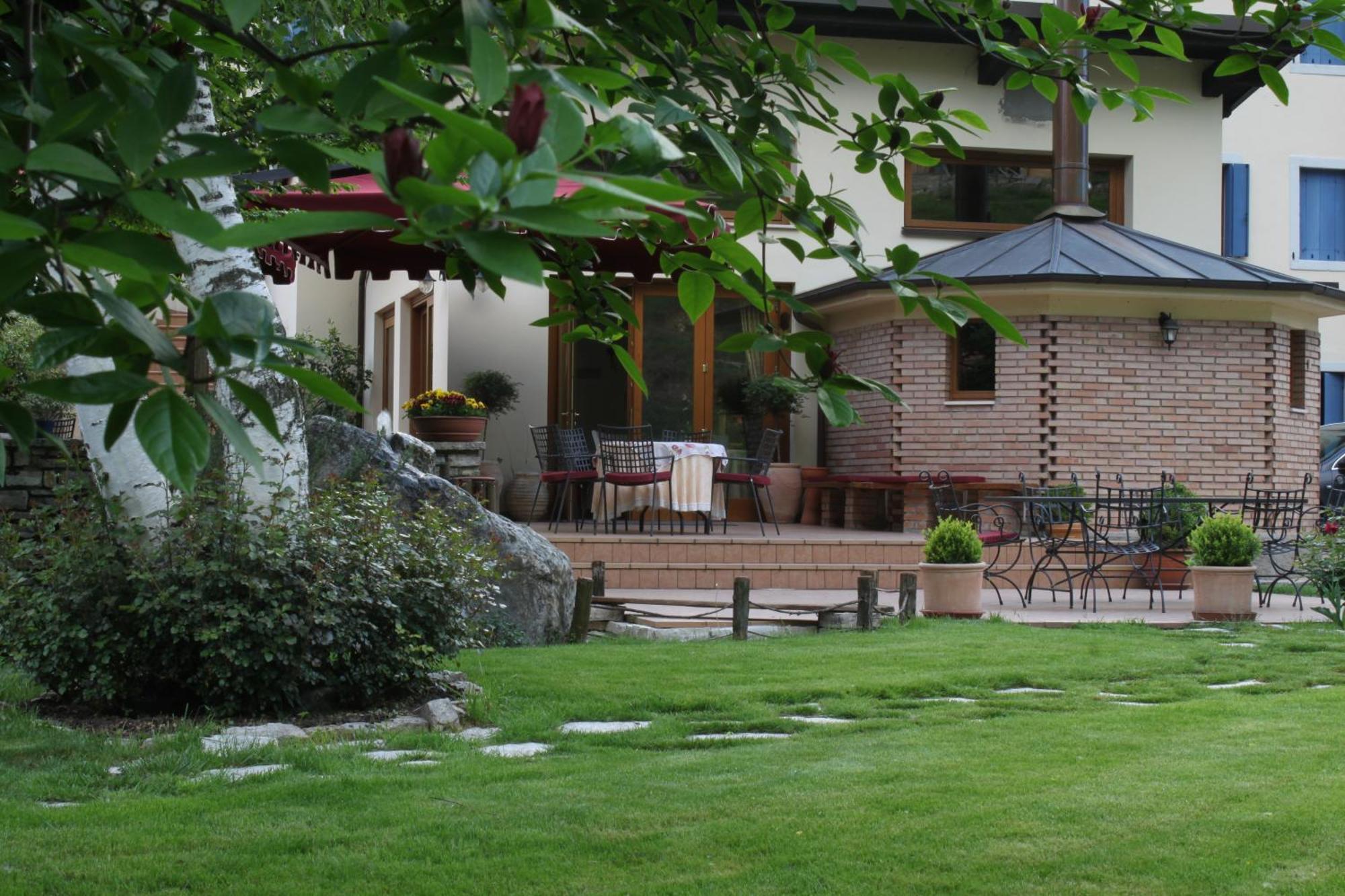 Hotel Calvi-Ristorante Mainor วิตโตรีโอ เวเนโต ภายนอก รูปภาพ